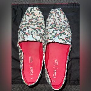 Women’s Toms